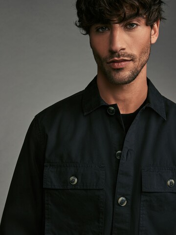 Coupe regular Chemise Next en noir