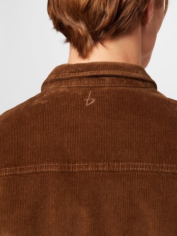 BLEND - Ajuste regular Camisa en marrón