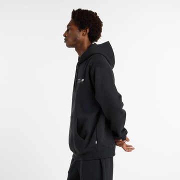 new balance Sweatshirt 'Linear Graphic Fleece' in Zwart