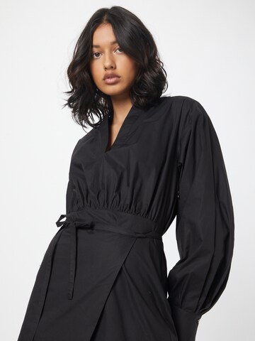 Robe FRAME en noir