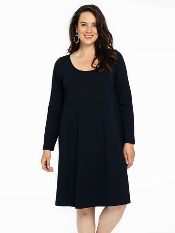 Robe YOEK en bleu : devant