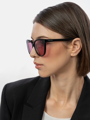 Suri Frey Sonnenbrille ' SFY Yconic ' in Schwarz: Vorderseite