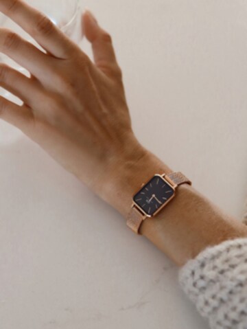 Daniel Wellington Analogové hodinky 'Quadro Pressed Melrose RG Black' – zlatá: přední strana