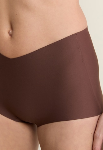 Slip modellante 'PURE PERFECT' di ETAM in marrone