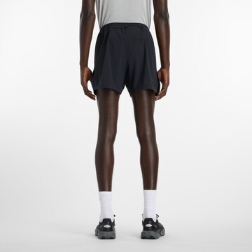 Loosefit Pantaloni sportivi 'RC Essential Short 5"' di new balance in nero