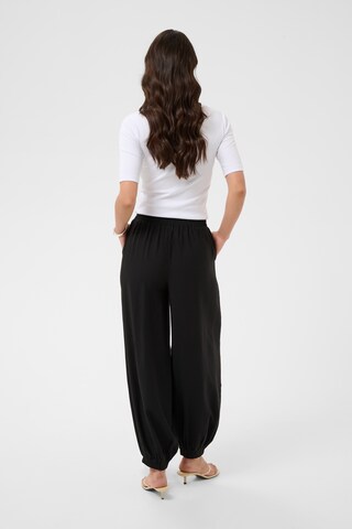 Kaffe Дънки Tapered Leg Панталон 'KAAlberta' в черно