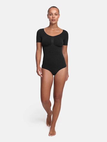 cfab (formerly creamy fabrics) Shaping bodysuit 'T-Shirt Bodysuit Sculpting Shapewear mit String' in Black: front