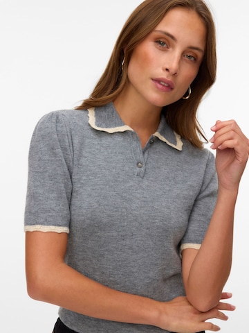 VERO MODA Sweter '10346935' w kolorze szary
