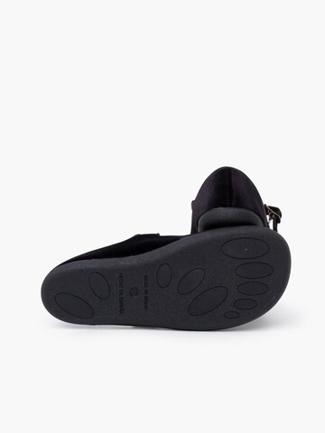 Chaussure basse Pisamonas en noir