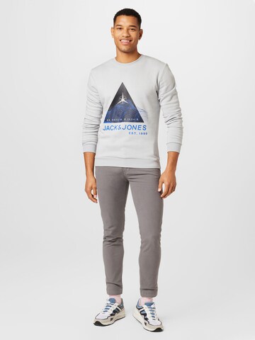 JACK & JONES Sweatshirt 'MAPPING' in Grau