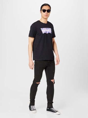 LEVI'S ® Regular T-shirt i svart