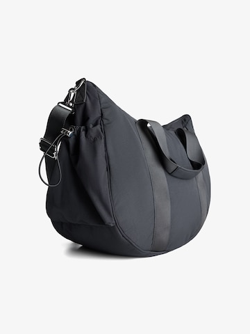 Bershka Weekender in Schwarz