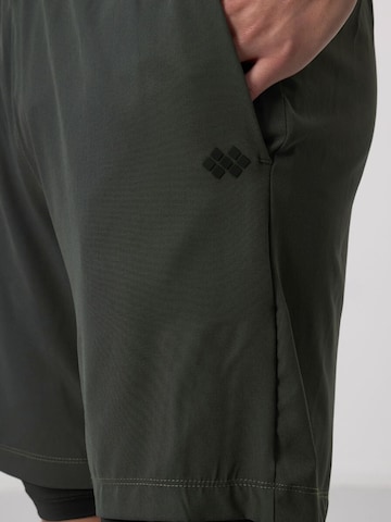 regular Pantaloni sportivi di Tommy Life in verde