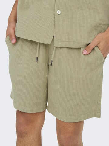 Regular Pantalon 'ONSBertil' Only & Sons en vert