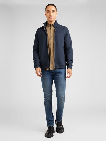 Veste de survêtement 'Sigurd' Casual Friday en bleu