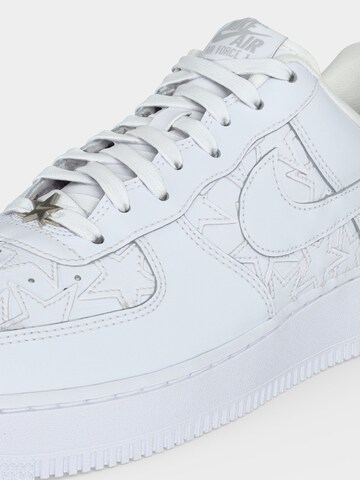 Nike Sportswear Tenisky 'Air Force 1 '07' – bílá