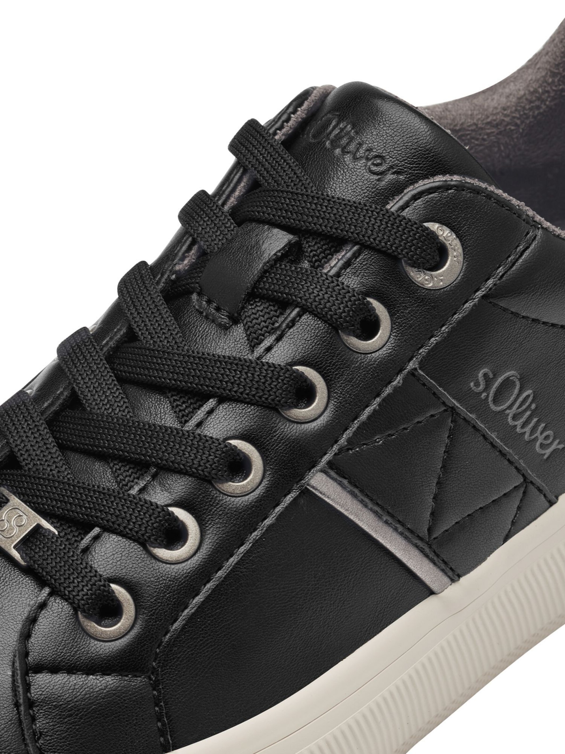 s.Oliver Sneaker in Schwarz