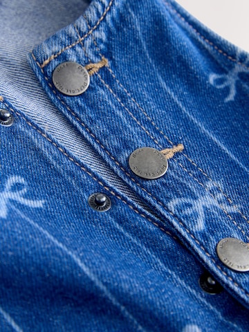 Next Overall in Blau