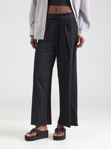 Loosefit Pantaloni di BONOBO in nero: frontale