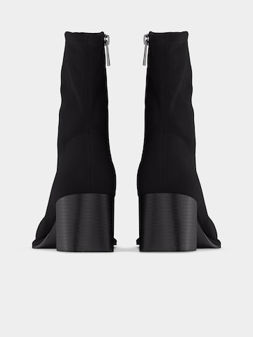 STEVE MADDEN Rövid szárú csizmák 'Nextstep' - fekete: alul