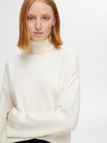 Pullover 'Kamma' di SELECTED FEMME in beige