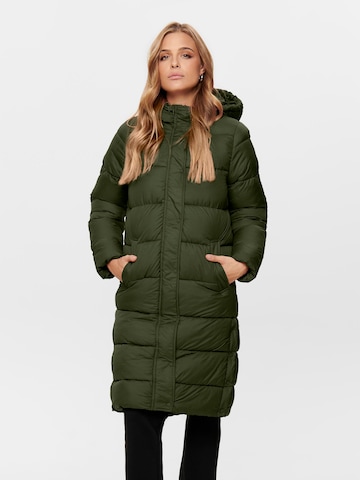 ONLY Winter Coat 'Cammie' in Green: front