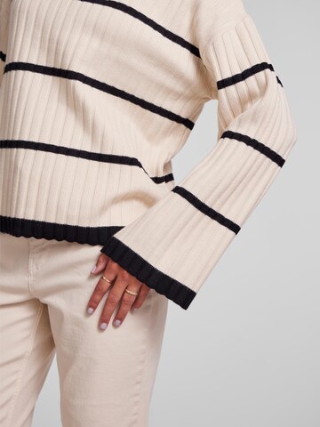 Pull-over 'Hilja' PIECES en blanc