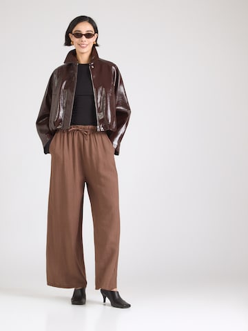 WEEKDAY - Camisa 'Violet' em preto