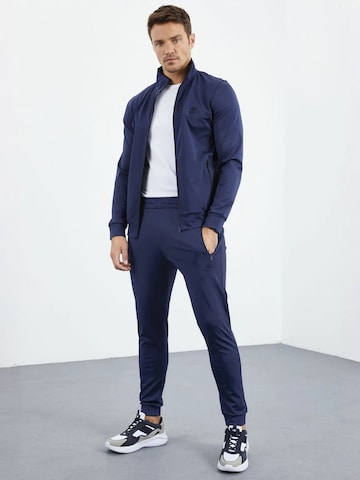 Completo per l'allenamento 'Aktive Sets' di Tommy Life in blu: frontale