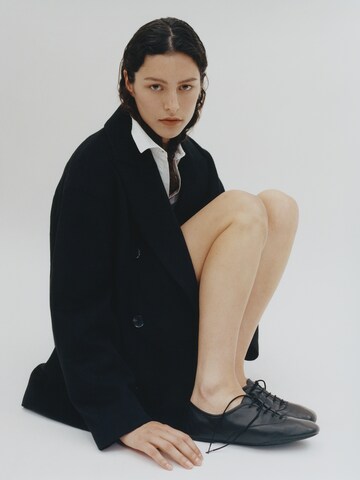 Manteau mi-saison 'Chantal' EDITED en noir
