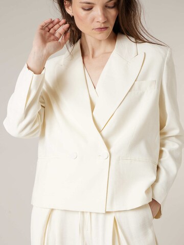 Deeluxe Blazers ' SELANI ' in Wit: voorkant