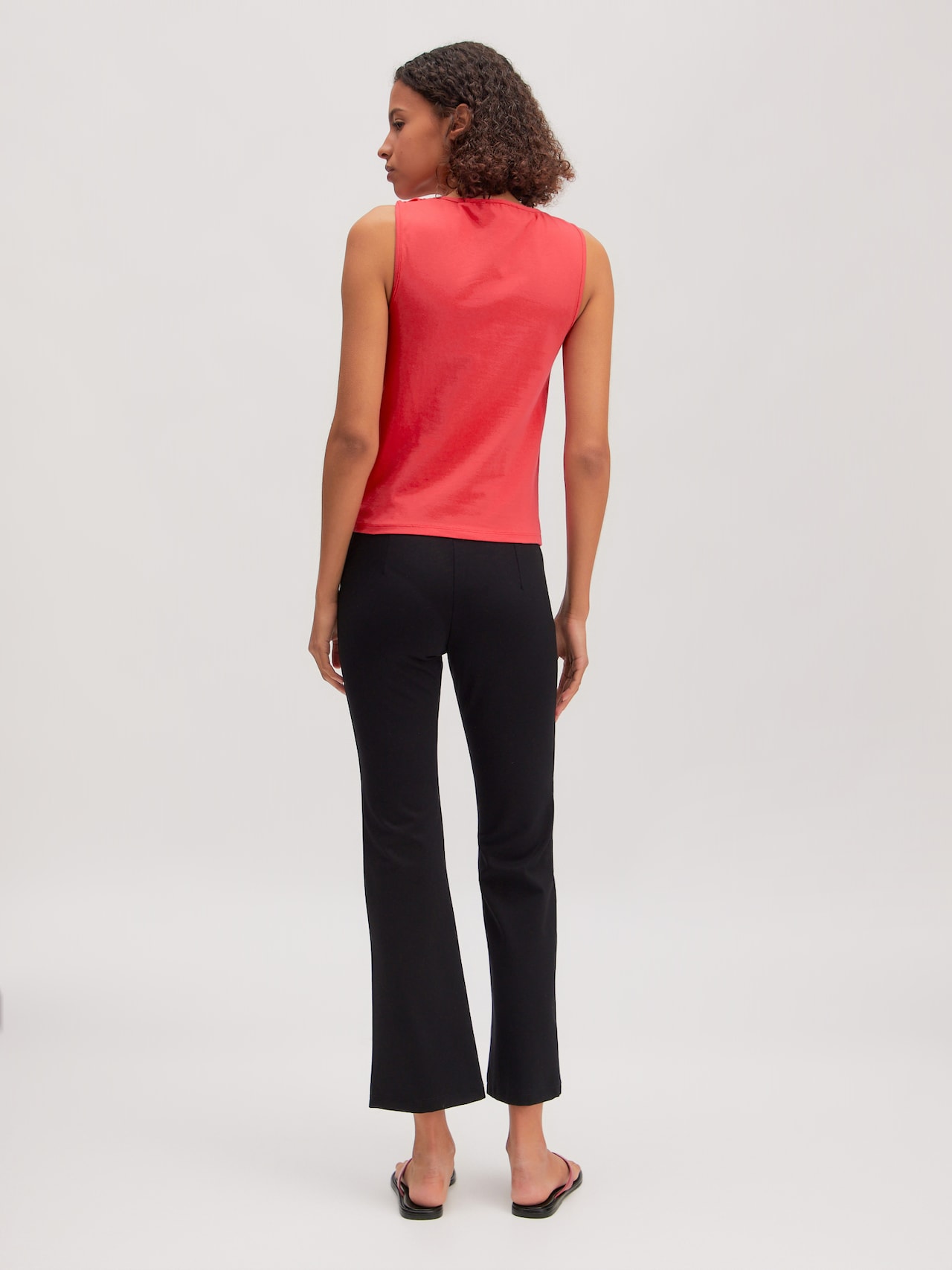 EDITED Nouveautés Haut 'Wiebke' rouge