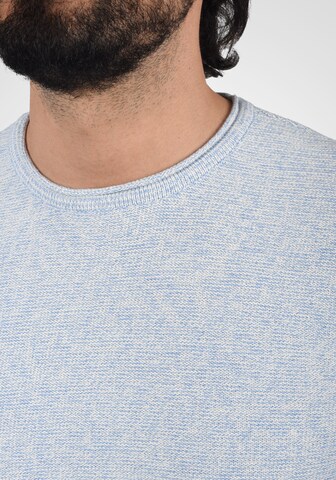 Casual Friday Pullover in Blau