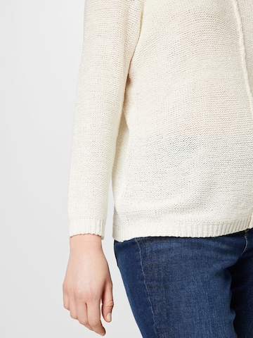 Pull-over 'FOXY' ONLY Carmakoma en blanc