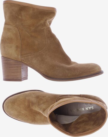 San Marina Dress Boots in 40 in Beige: front