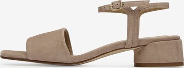 LOTTUSSE Sandals 'Carla' in Brown: front