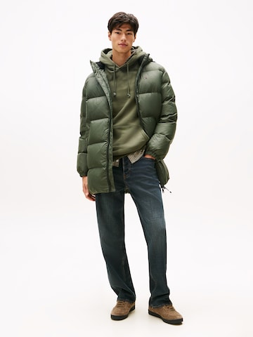 Tommy Jeans Zimní bunda 'ESSENTIAL' – zelená: přední strana