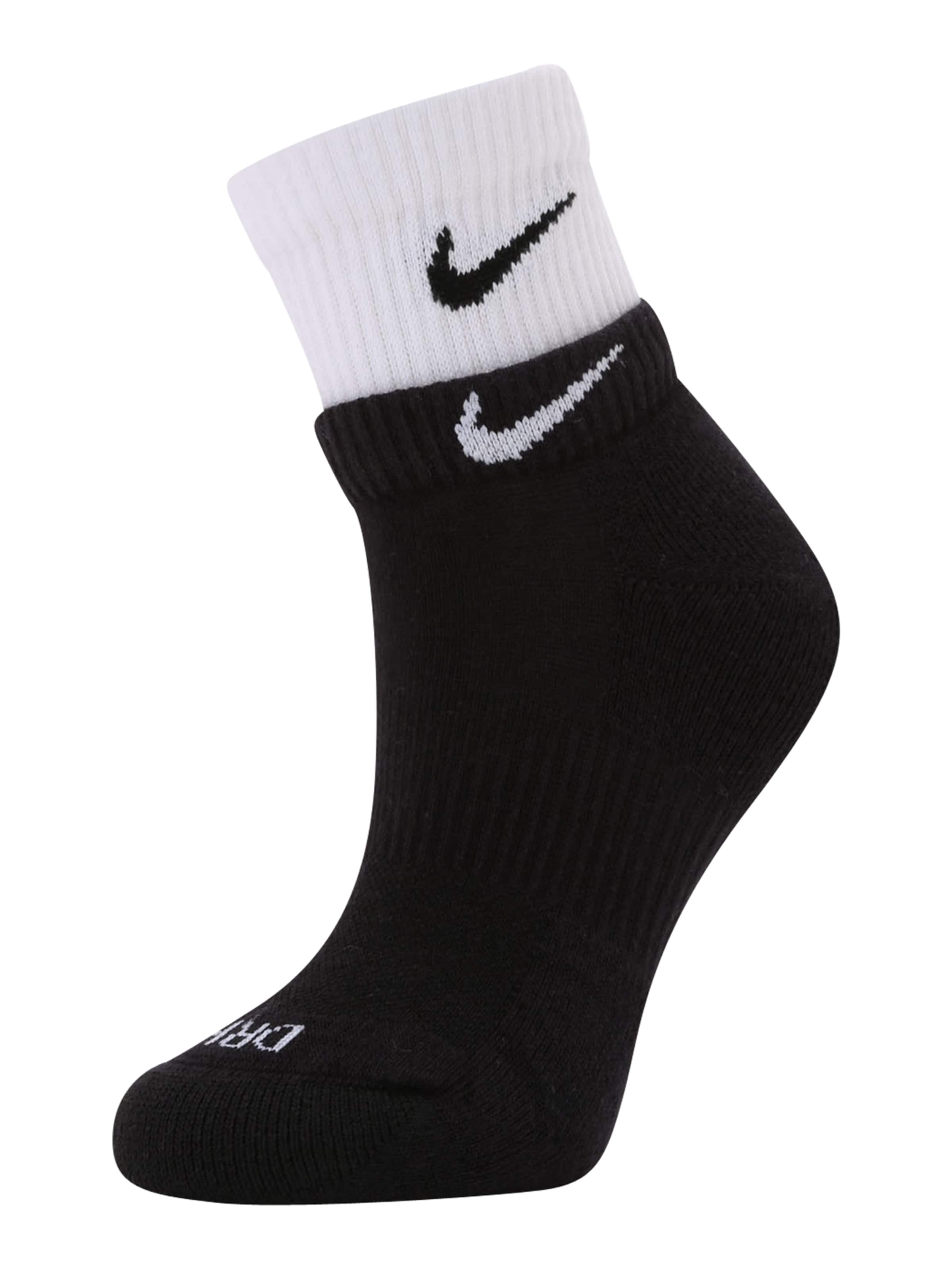 NIKE - Calcetines deportivos 'Everyday Plus' en negro: frente