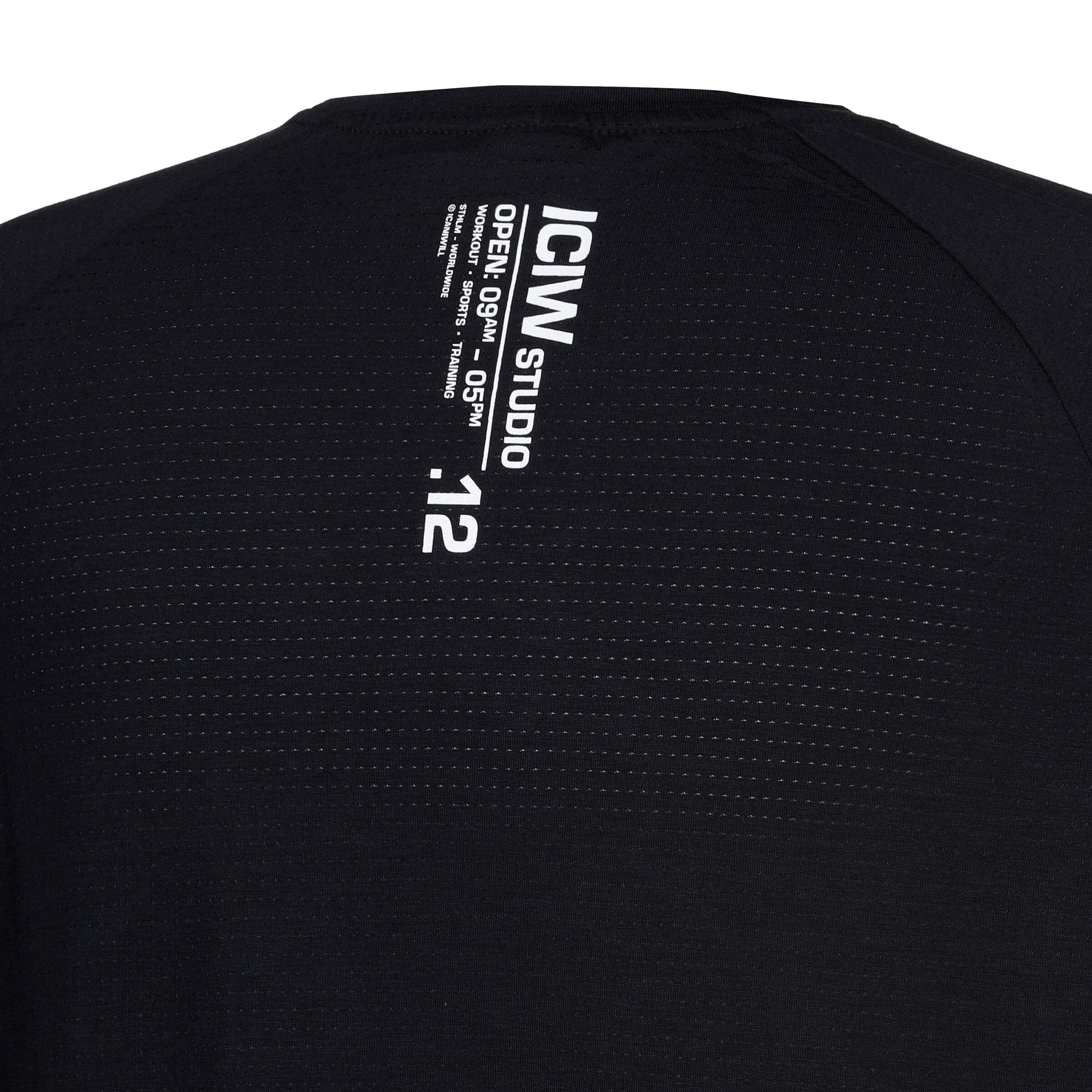 ICANIWILL Performance Shirt 'Stride' in Black
