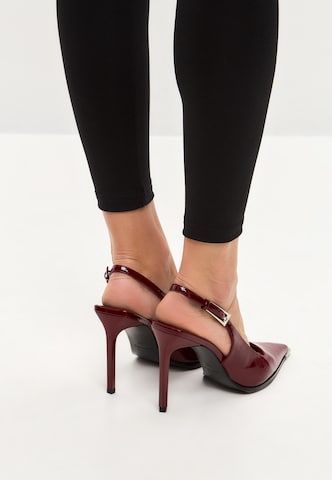 CESARE GASPARI Slingpumps in Rood