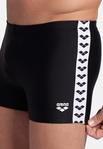 ARENA Badehose 'ICONS' in Schwarz