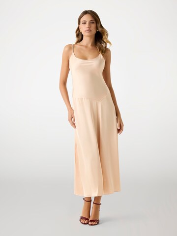 GUESS Dress in Beige: front