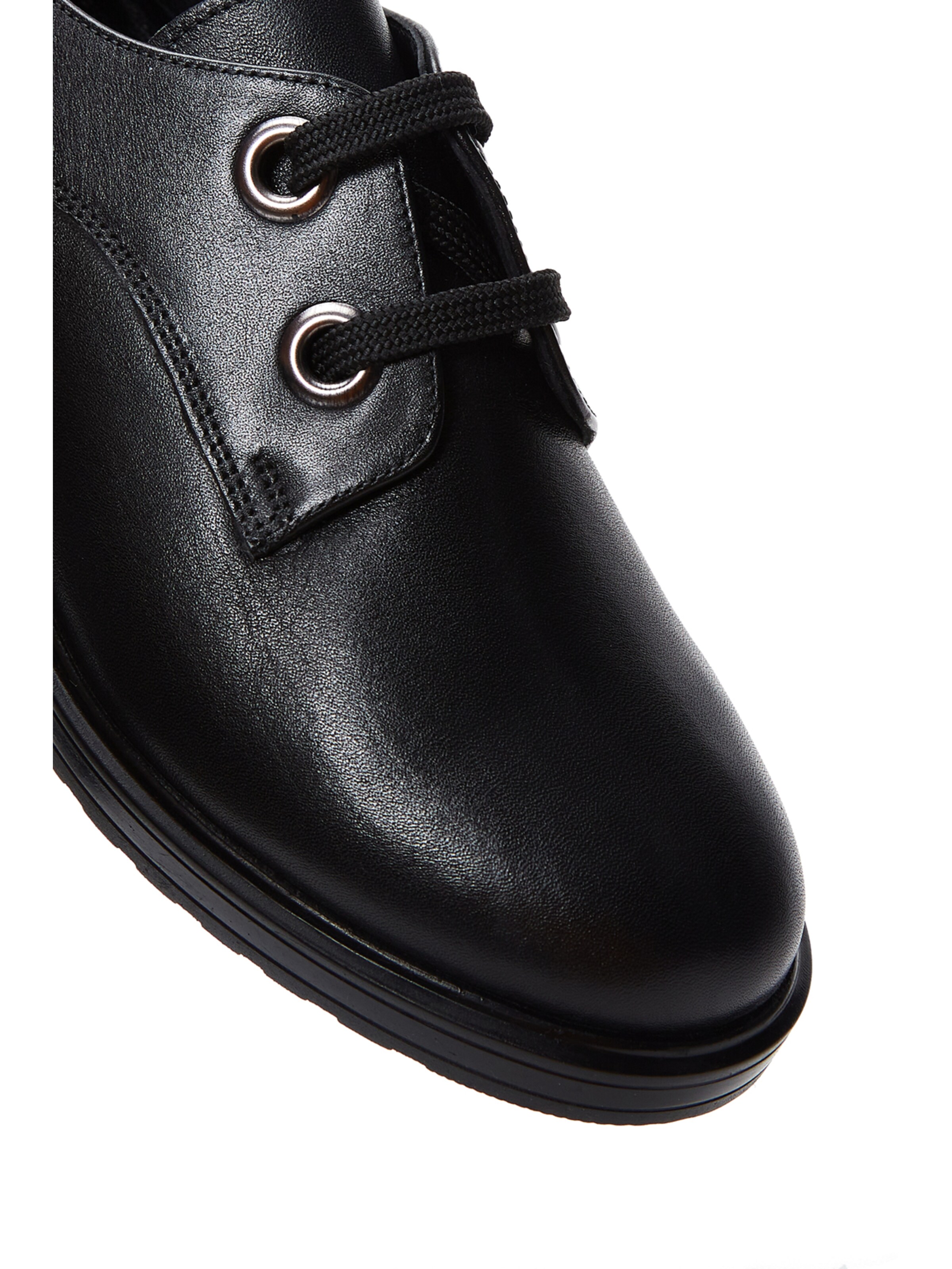 Derimod Lace-Up Shoes in Black