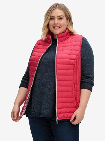 SHEEGO Vest in Red: front