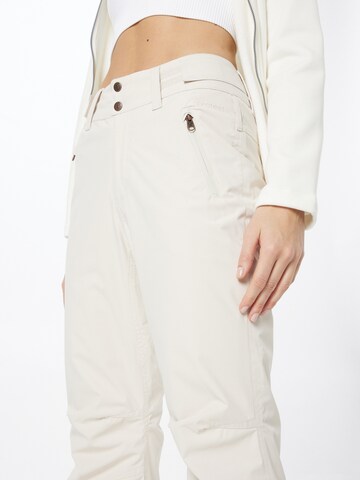 Regular Pantaloni sport 'CINNAMON' de la PROTEST pe alb