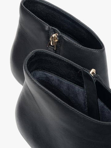 Estro Ankelboots '690-801' i svart