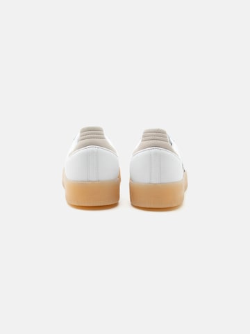 Baskets basses 'SAMBAE' ADIDAS ORIGINALS en blanc