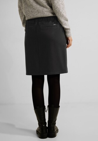 CECIL Skirt in Black