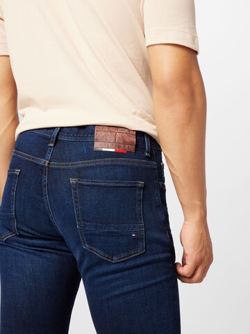 TOMMY HILFIGER Slimfit Jeans in Blau