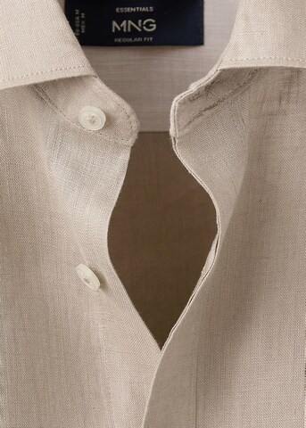MANGO MAN Regular fit Button Up Shirt 'Parrot' in Beige